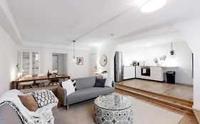 Arbio I Cosy Spacious Apartment In Kreuzburg
